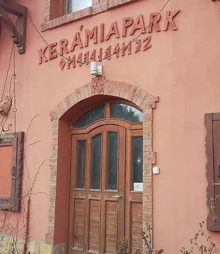 Kerámiapark Guesthaus Vendégház 3*